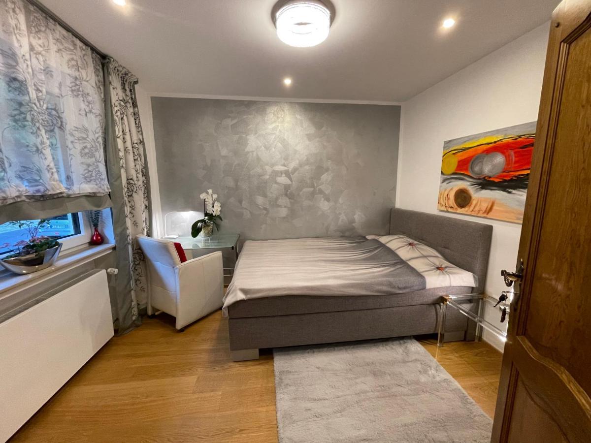Airport Rooms Waldblick Keulen Buitenkant foto